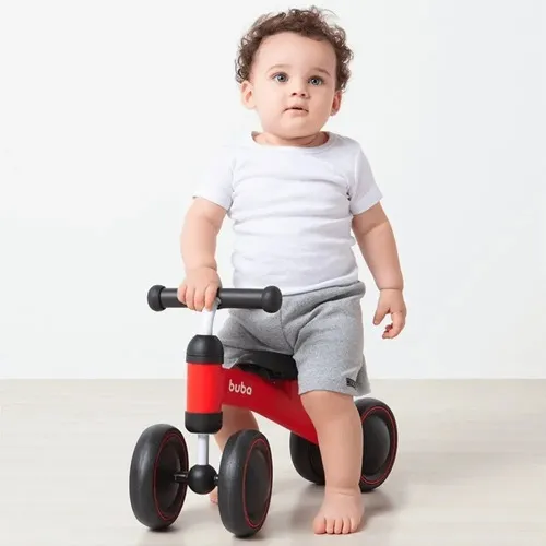 Bicicleta de Equilíbrio 4 Rodas Buba Vermelha encanta pais