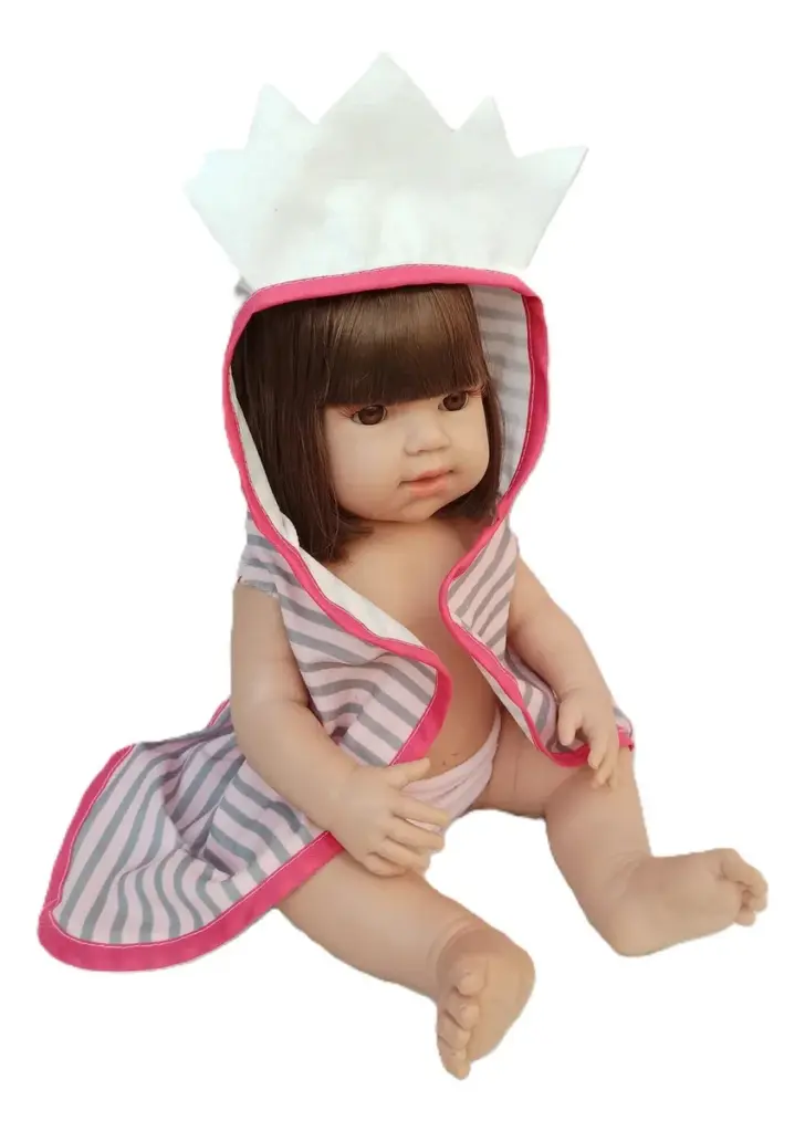 Boneca Bebê Reborn Princesa 45cm chega ao Brasil com enxoval completo