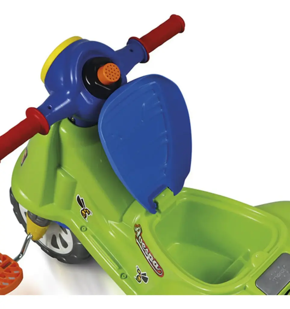 Triciclo Avespa Maral Extreme encanta pais e filhos