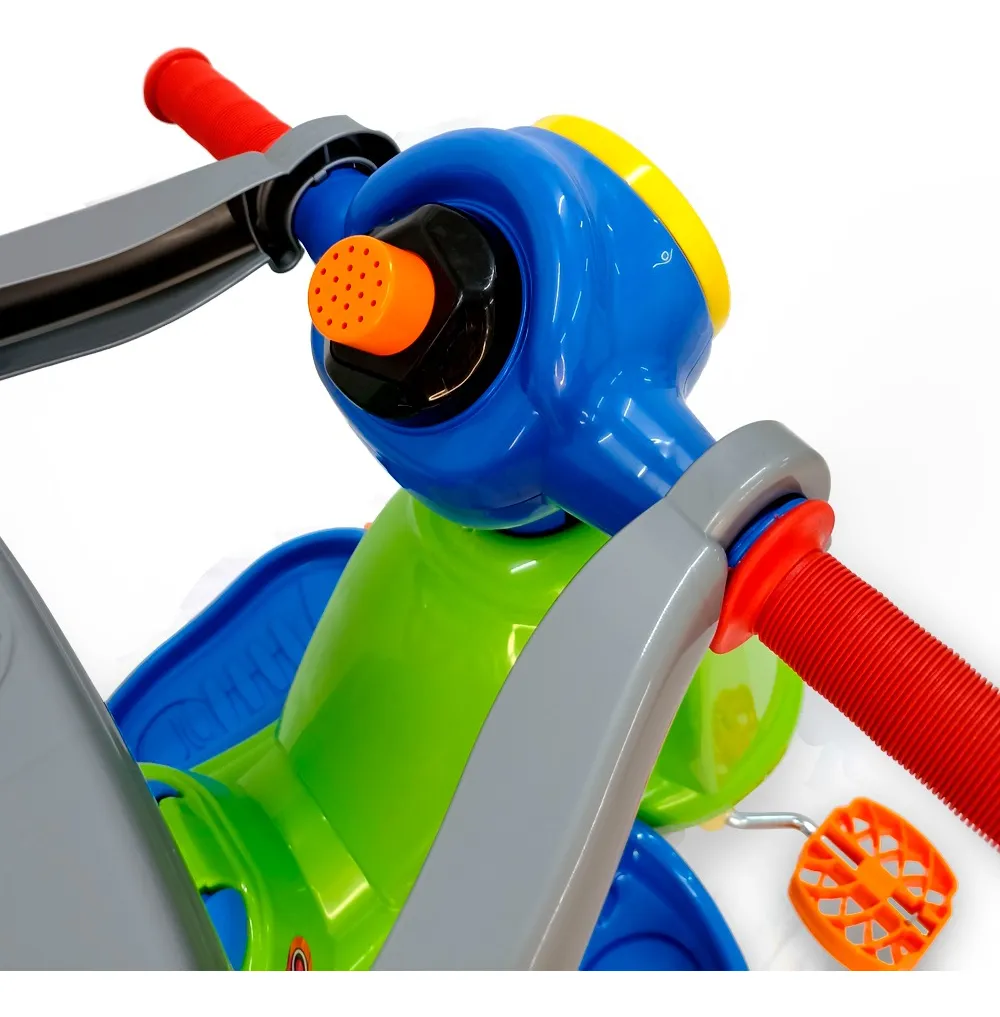 Triciclo Avespa Maral Extreme encanta pais e filhos