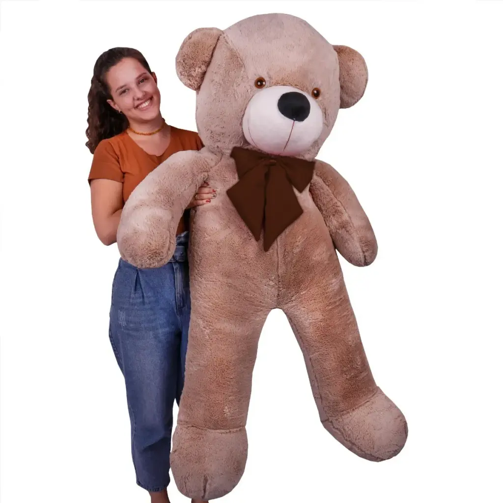 Urso Pelúcia Teddy 1,10 m Avelã chega ao Brasil em 2025