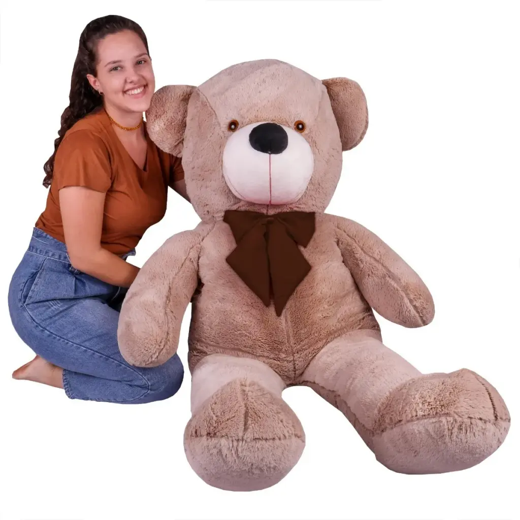Urso Pelúcia Teddy 1,10 m Avelã chega ao Brasil em 2025