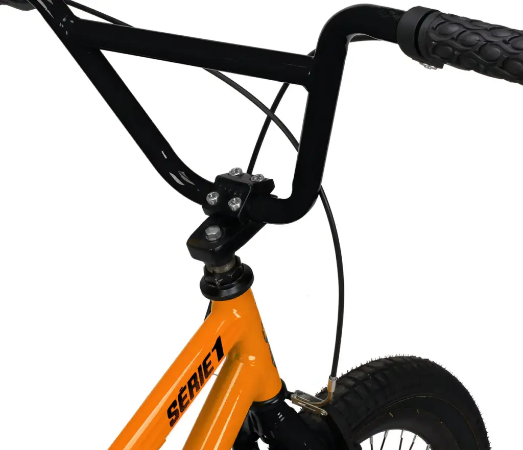 Bicicleta BMX Pro-X aro 20 faz sucesso entre iniciantes