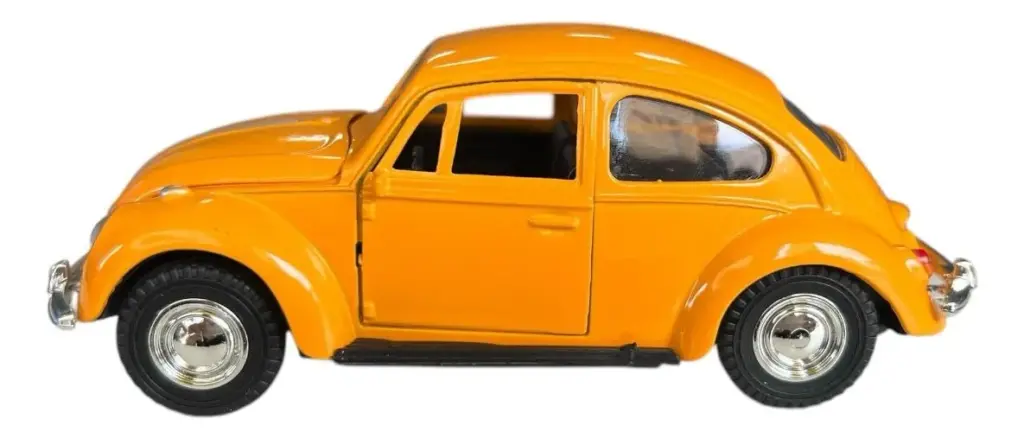Miniatura Fusca Dourado 1:32 reúne detalhes e nostalgia