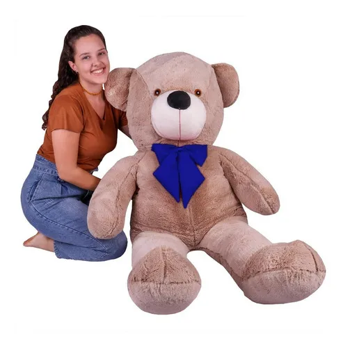 Teddy Urso Gigante Avelã com Laço Azul impressiona pais