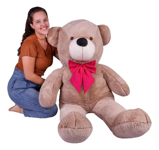 Urso Teddy Avelã com Laço Pink: gigante de pelúcia encanta